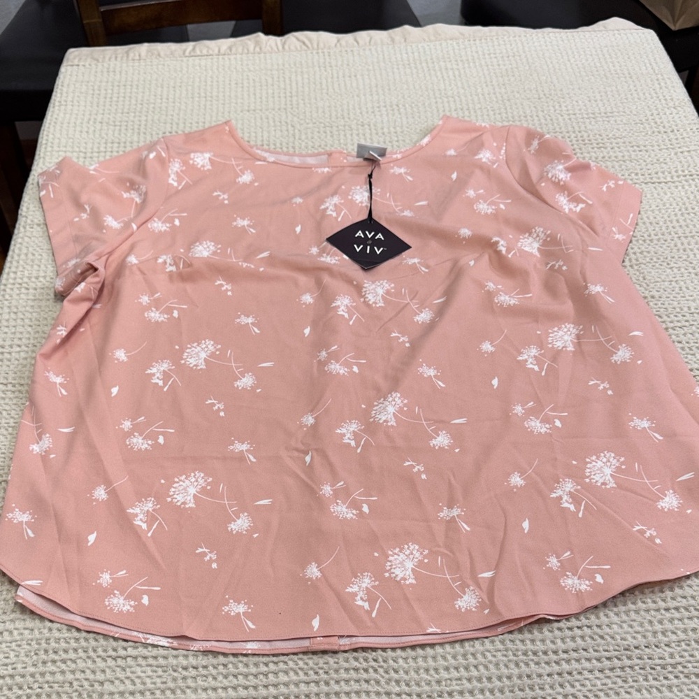 Ava & Viv Women's Plus Size Blush Floral Blouse